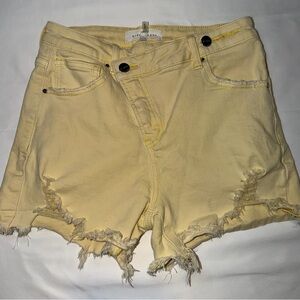 Risen Jeans Yellow Distressed Raw Hem Denim Shorts Women’s Medium